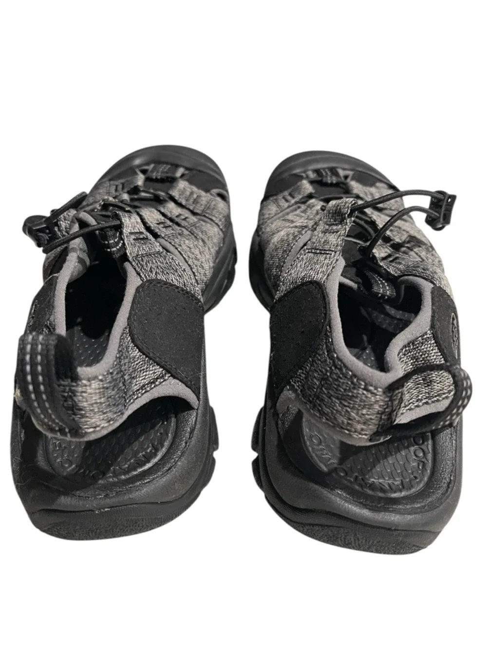 Keen Men’s Newport H2 Sandal Water And Hiker SZ 9 Black Steel Grey